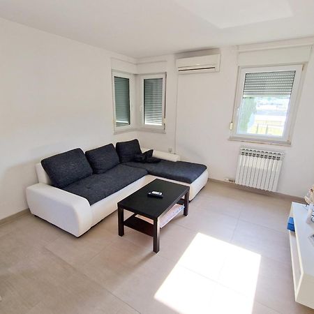 Apartments Vedran ปูนัต ภายนอก รูปภาพ