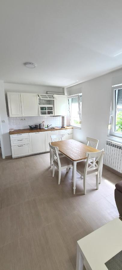 Apartments Vedran ปูนัต ภายนอก รูปภาพ