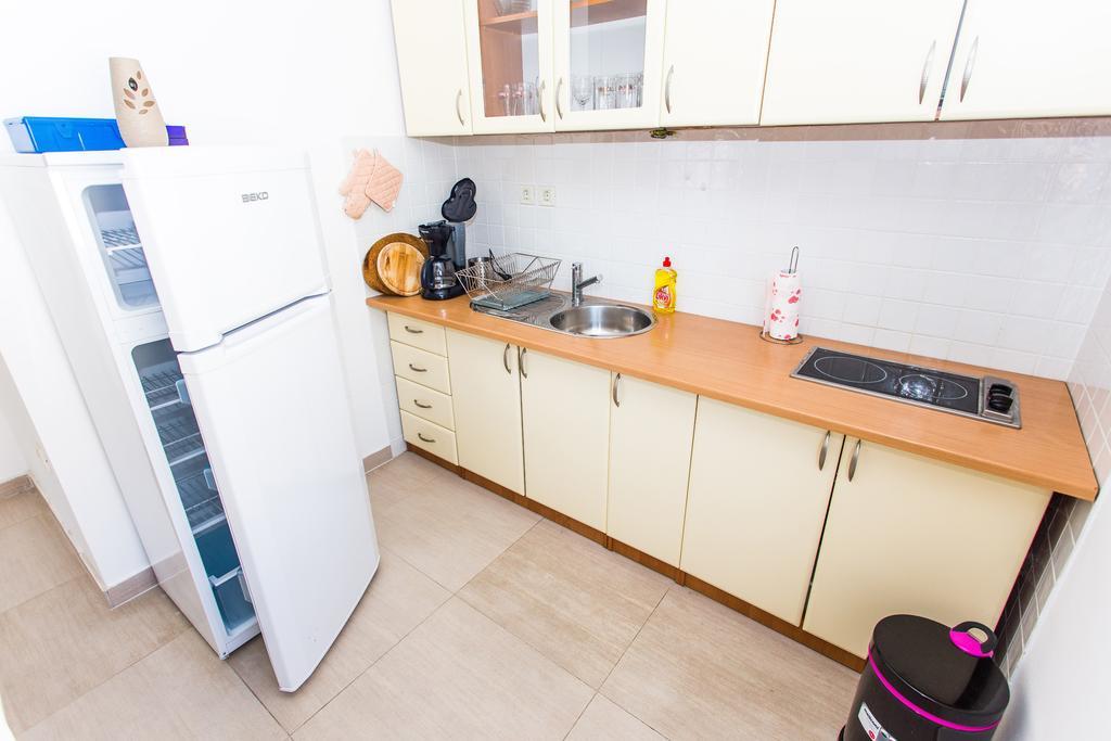 Apartments Vedran ปูนัต ภายนอก รูปภาพ